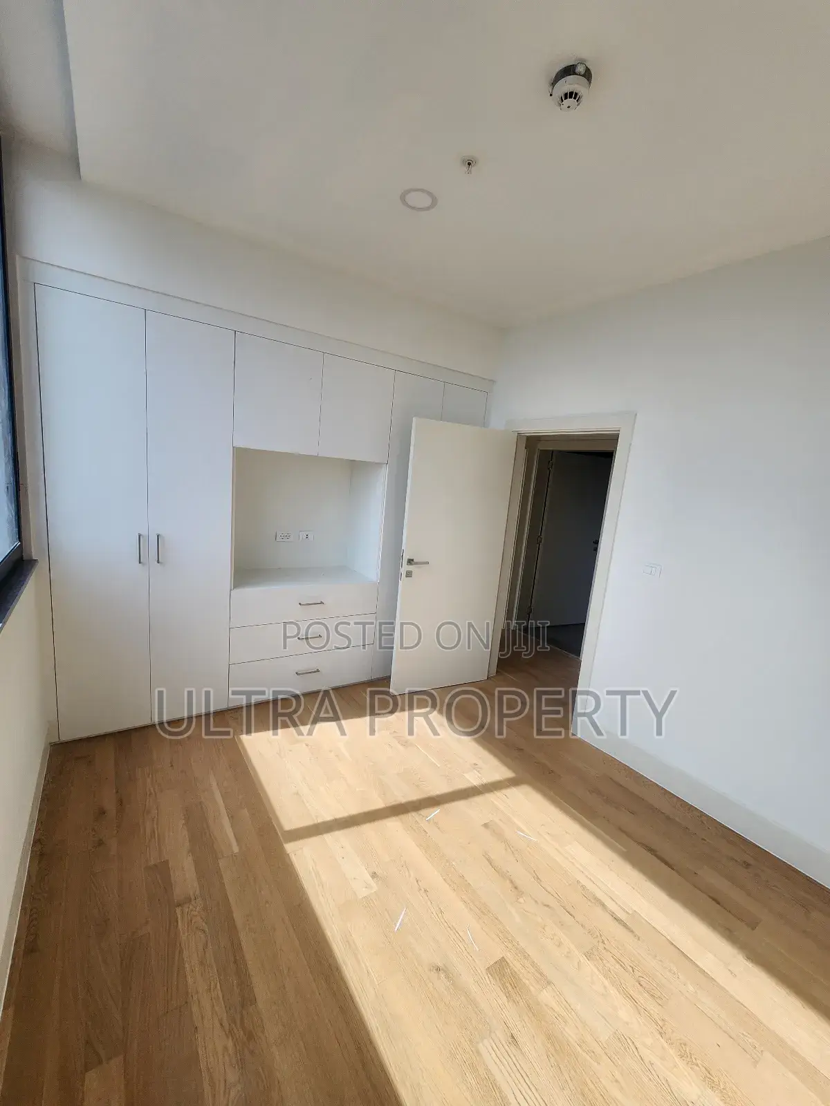 3bdrm Apartment in Eagle Hills Real, Bole for sale