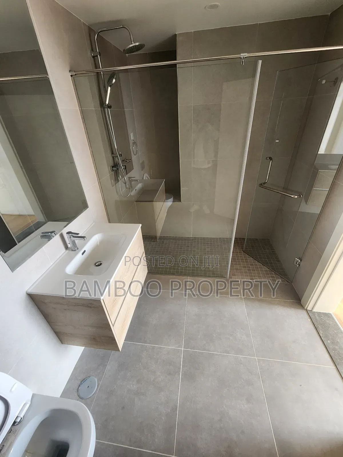 3bdrm Apartment in Eagle Hills Real, Bole for sale