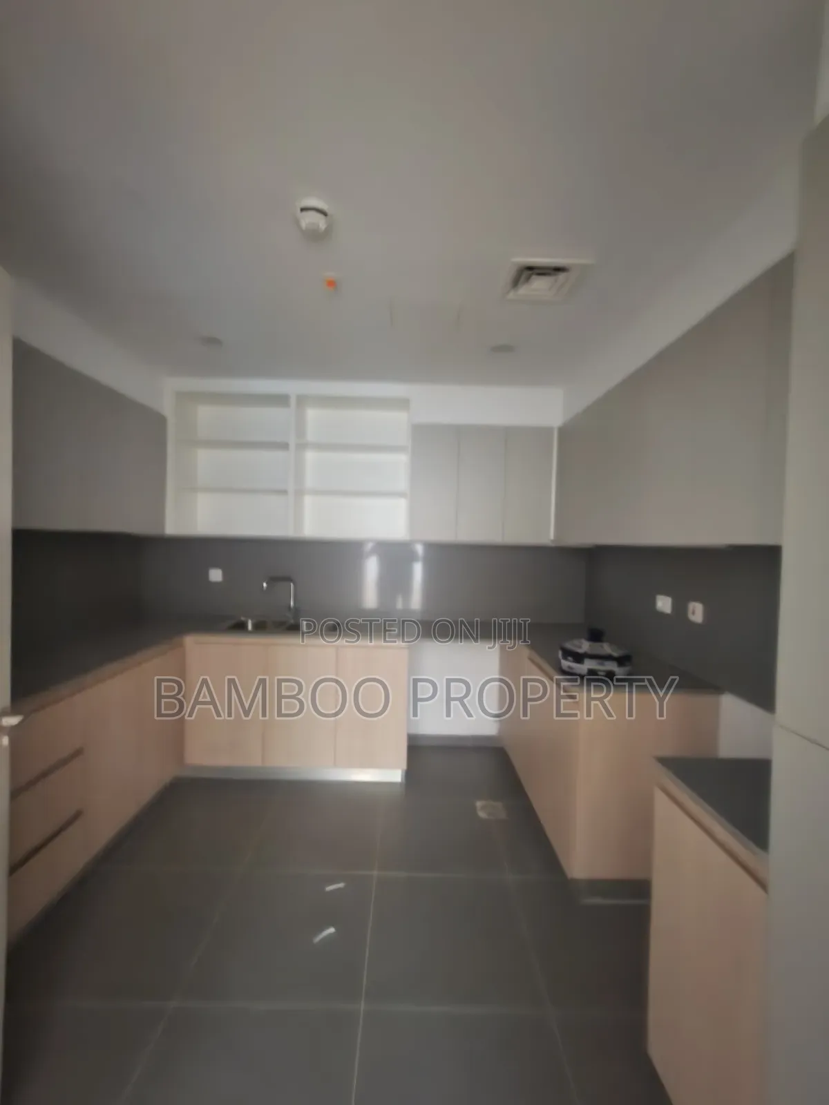 3bdrm Apartment in Eagle Hills Real, Bole for sale