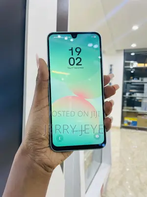 Photo - New Samsung Galaxy A26 256 GB Green