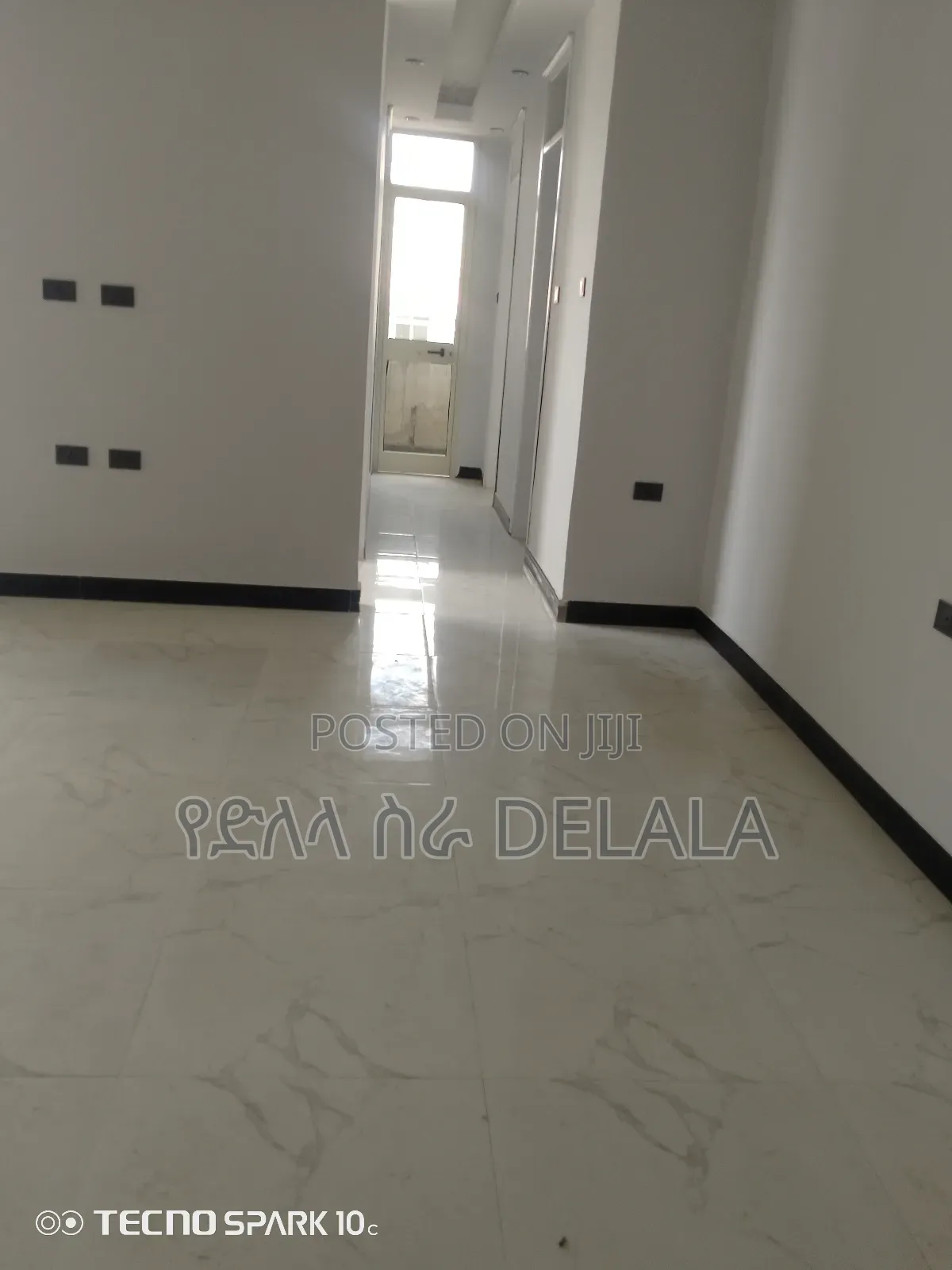Furnished 1bdrm Condo in በሻሌ, Bole for sale