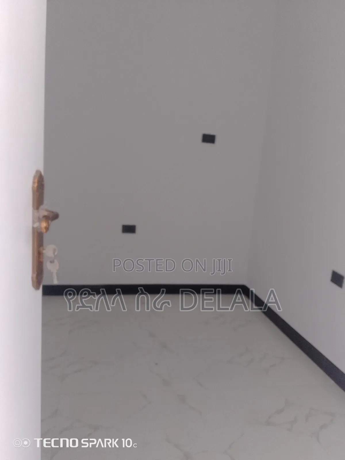 Furnished 1bdrm Condo in በሻሌ, Bole for sale