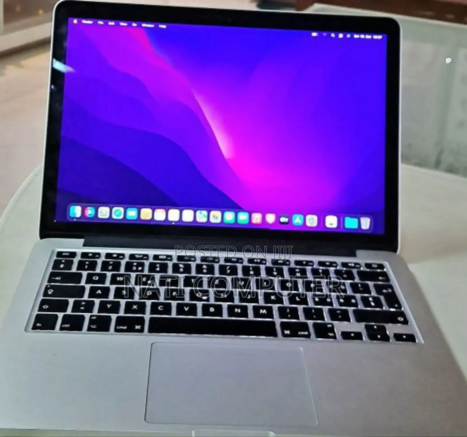 New Laptop Apple MacBook 2015 8GB Intel Core I5 SSD 256GB