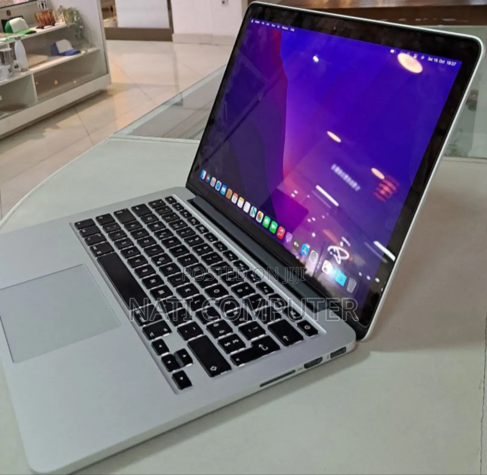 New Laptop Apple MacBook 2015 8GB Intel Core I5 SSD 256GB