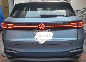 Volkswagen ID.4 2023 Gray