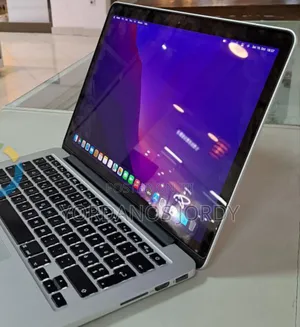 New Laptop Apple MacBook Pro 2015 8GB Intel Core I5 SSD 256GB