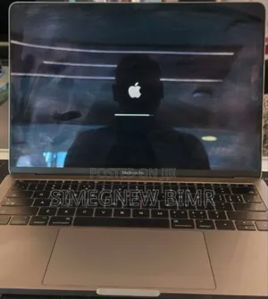 New Laptop Apple MacBook Pro 2017 8GB Intel Core I5 SSD 128GB