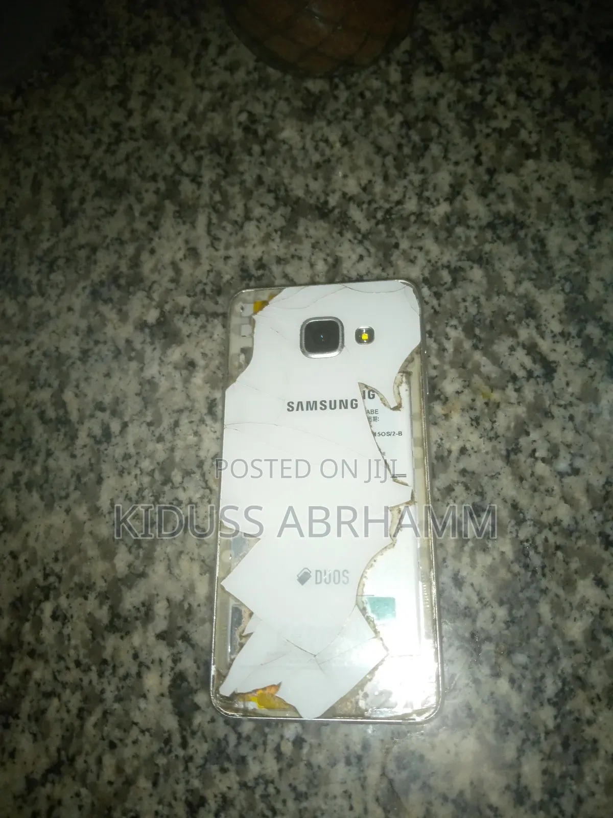 Samsung Galaxy A3 Duos 16 GB White