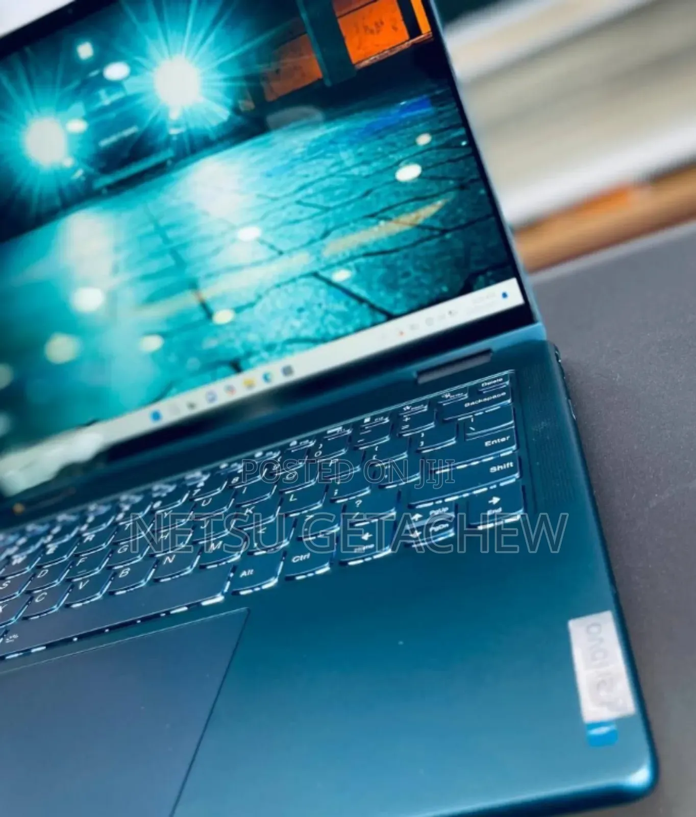 New Laptop Lenovo Yoga 7i 16GB Intel Core Ultra 7 SSD 512GB