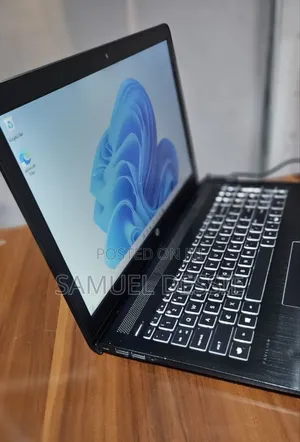 New Laptop HP Pavilion 15 8GB Intel Core I7 SSD 512GB