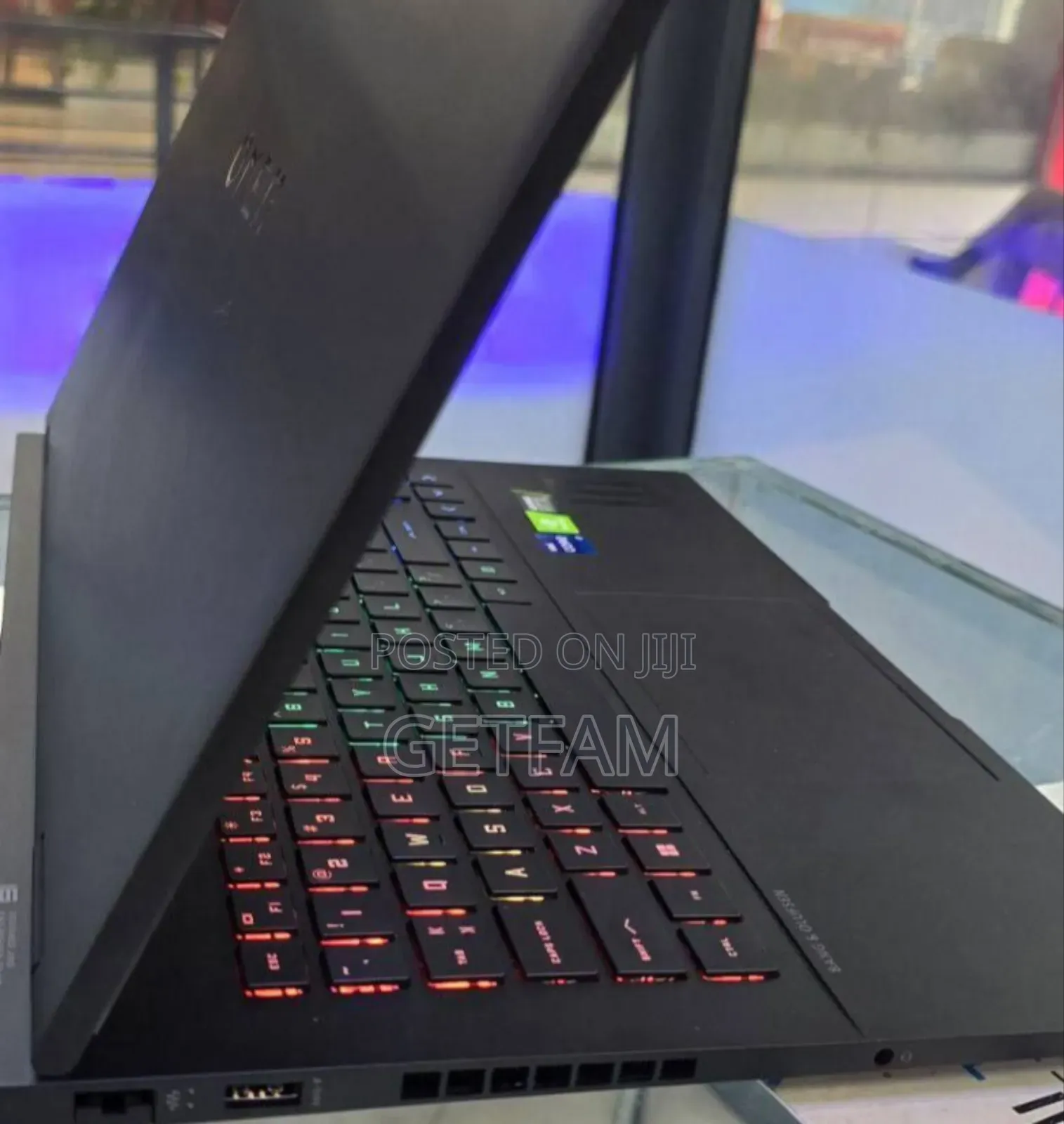 New Laptop HP Omen 15 16GB Intel Xeon SSD 16 GB