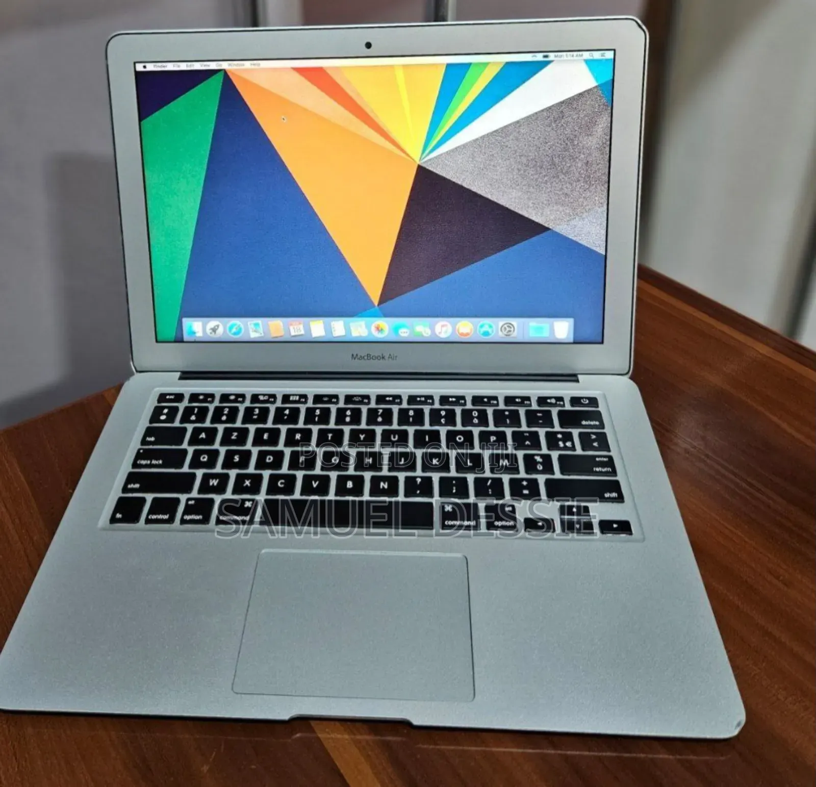 New Laptop Apple MacBook Air 2015 8GB Intel Core I5 SSD 256GB
