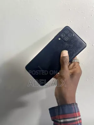 Photo - Samsung Galaxy M22 128 GB Black