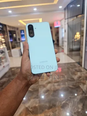 Photo - Samsung Galaxy A26 256 GB Green