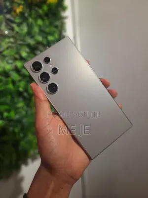 Photo - Samsung Galaxy S24 Ultra 256 GB