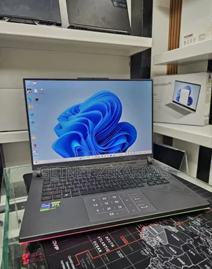 New Laptop Asus ROG Strix G15 16GB Intel Core I9 SSD 1T