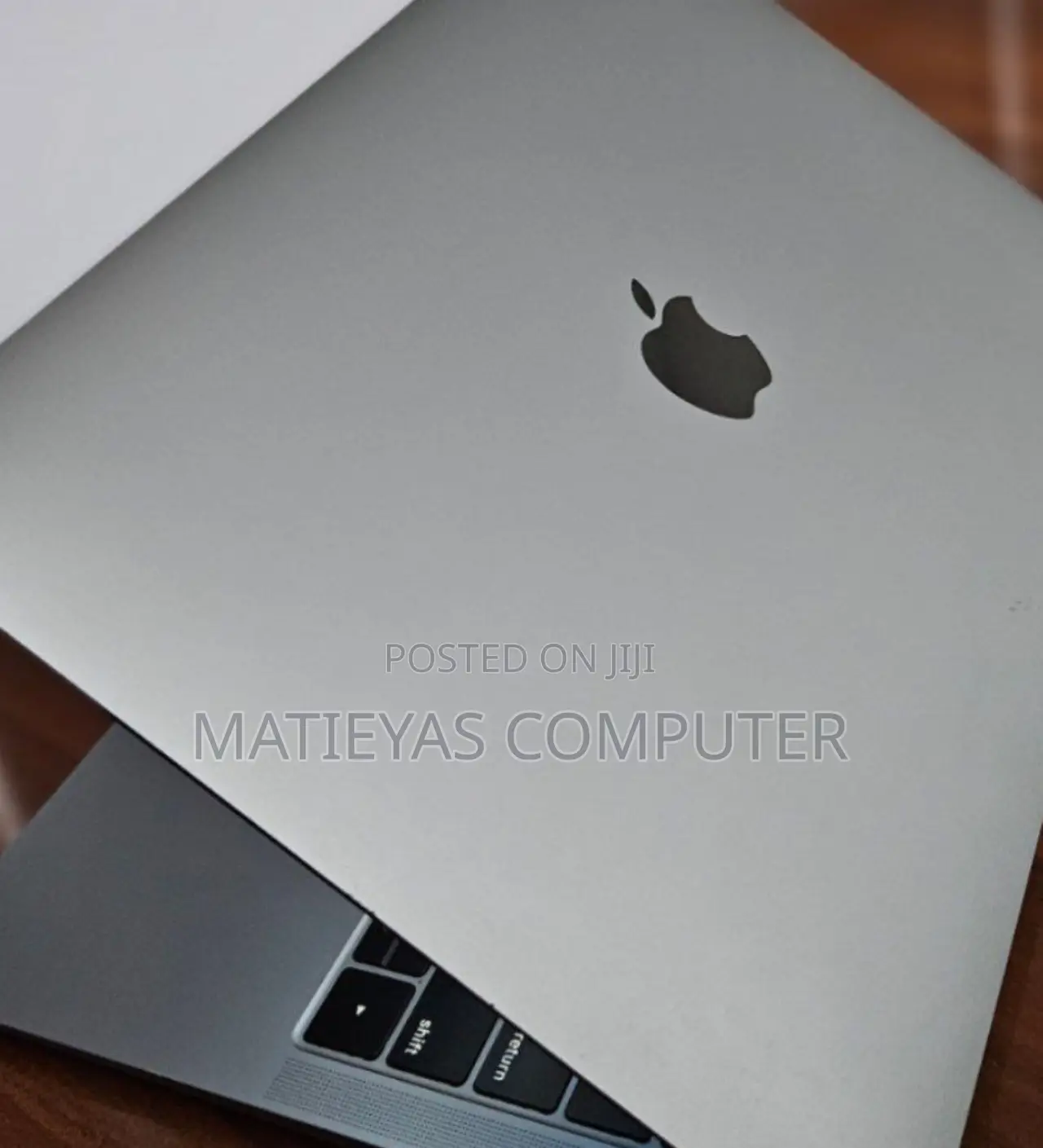 New Laptop Apple MacBook Air 2019 8GB Intel Core I5 SSD 128GB