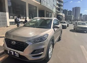 Hyundai Tucson Limited FWD 2019 Gold