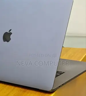 New Laptop Apple MacBook Pro 2019 16GB Intel Core I7 SSD 512GB