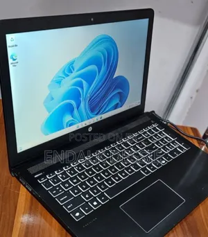 New Laptop HP 8GB Intel Core I7 SSD 512GB