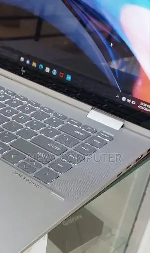 New Laptop HP Envy X360 16GB Intel Core I7 SSD 512GB