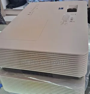 Enew Arrival 
Sony VPL-Dx221 Projector 
1 Piece Remains 
Reso