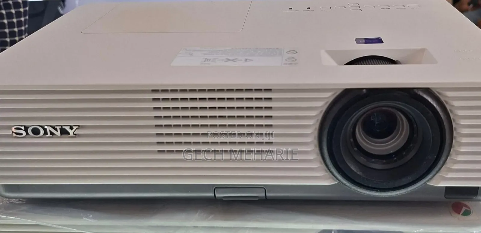 Enew Arrival 
Sony VPL-Dx221 Projector 
1 Piece Remains 
Reso