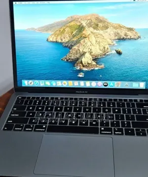 Photo - New Laptop Apple MacBook Air 2019 8GB Intel Core I5 SSD 128GB