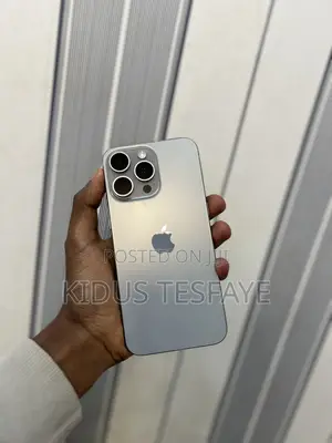 Apple iPhone 15 Pro Max 256 GB Silver