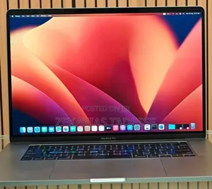 New Laptop Apple MacBook Pro 2019 16GB Intel Core I7 SSD 512GB