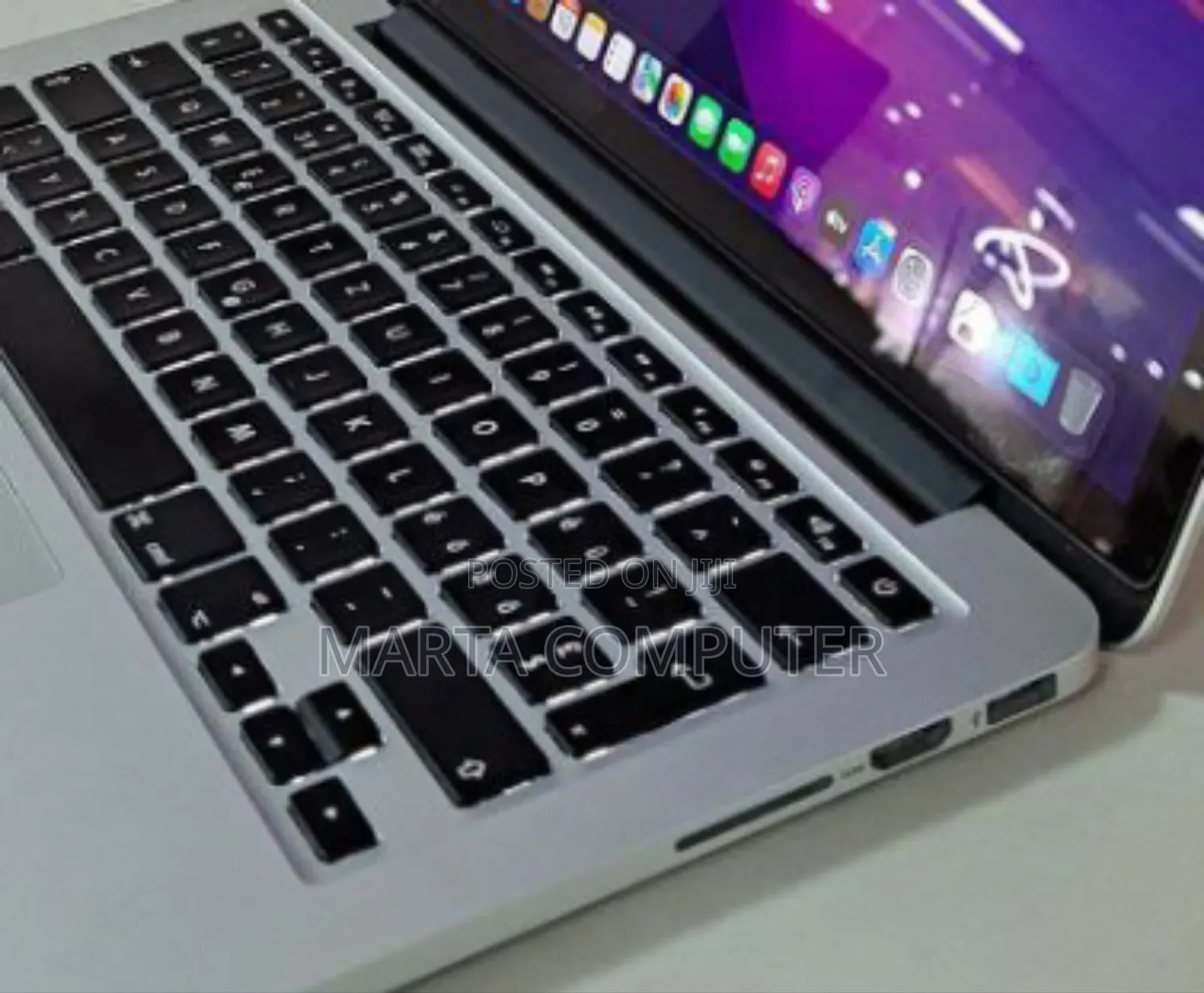 New Laptop Apple MacBook Pro 8GB Intel Core I5 SSD 256GB