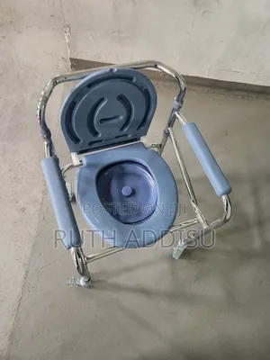 Photo - Commode Wheelchair轟出toilet Chair With Shower Ability煞亇commode Chair