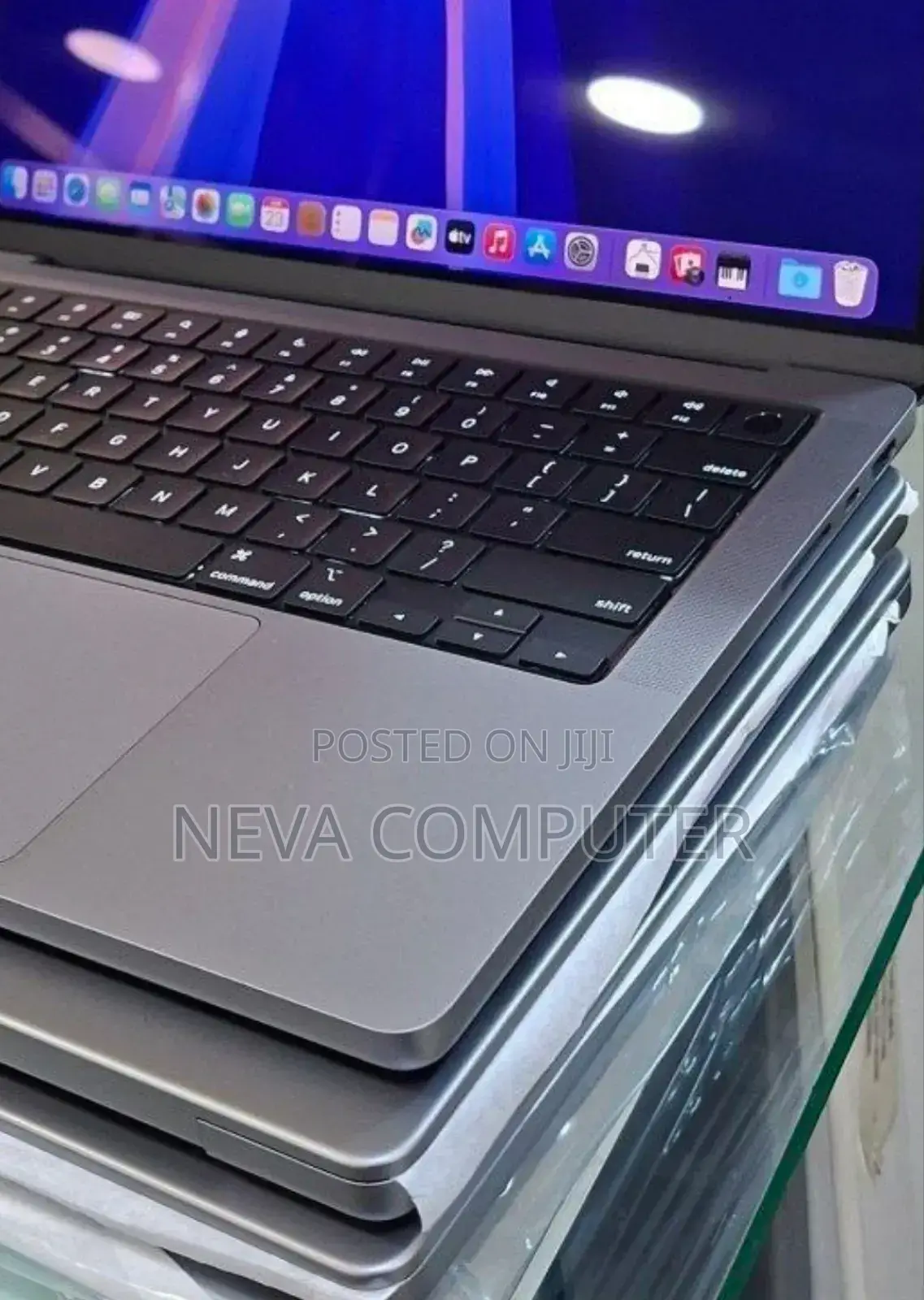 New Laptop Apple MacBook Pro M1 32GB Apple M1 Pro SSD 512GB