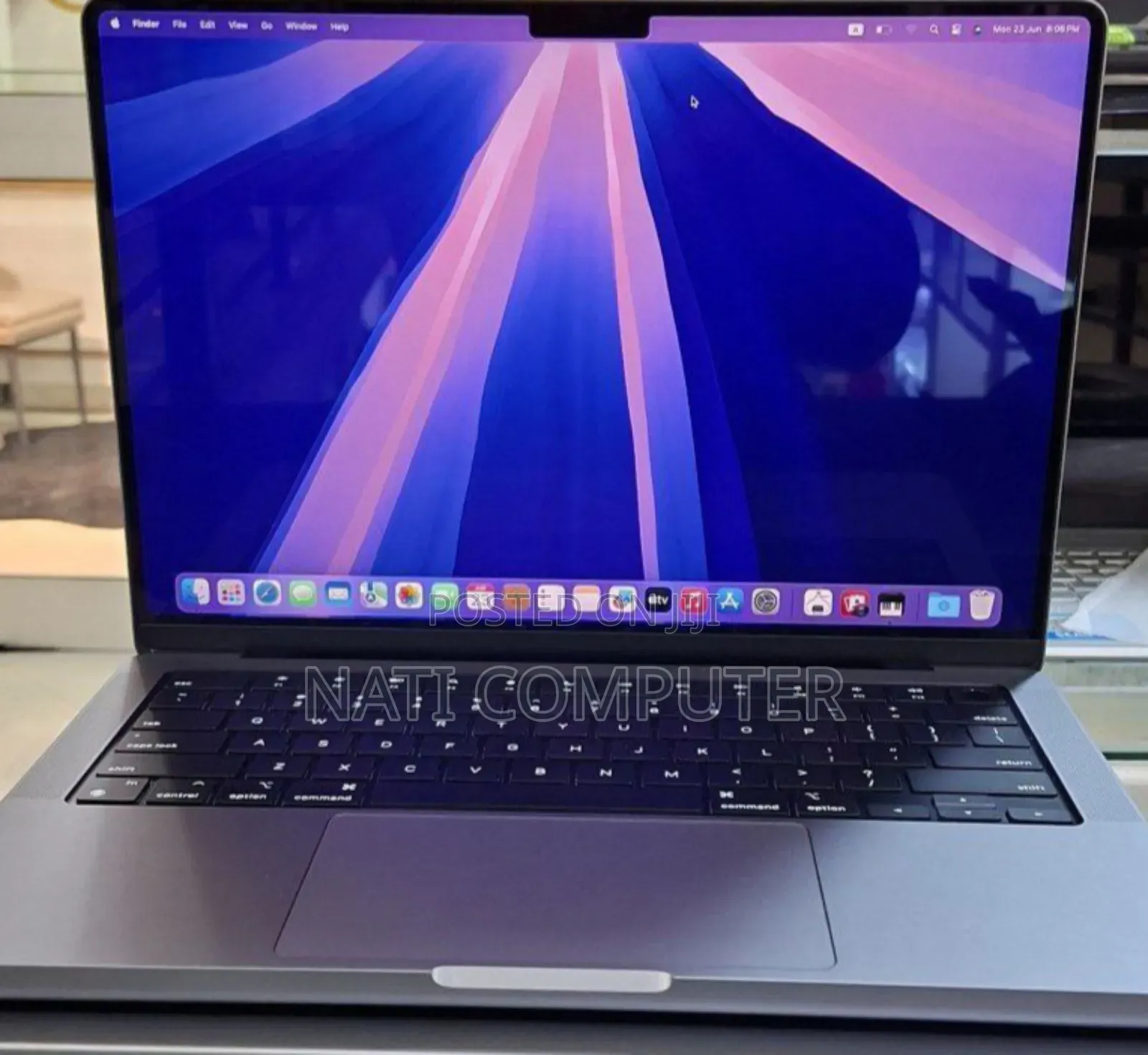 New Laptop Apple MacBook Pro M1 32GB Intel Core I7 SSD 1T
