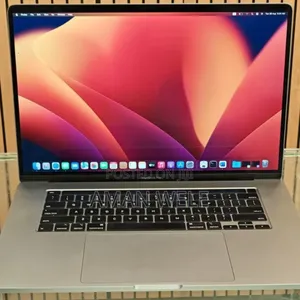 New Laptop Apple MacBook Pro 2019 16GB Intel Core I7 SSD 512GB
