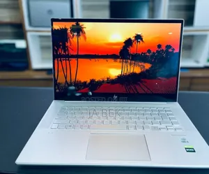 New Laptop HP Envy 14t 16GB Intel Core I9 SSD 512GB