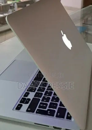 Photo - New Laptop Apple MacBook Pro 2015 8GB Intel Core I5 SSD 256GB