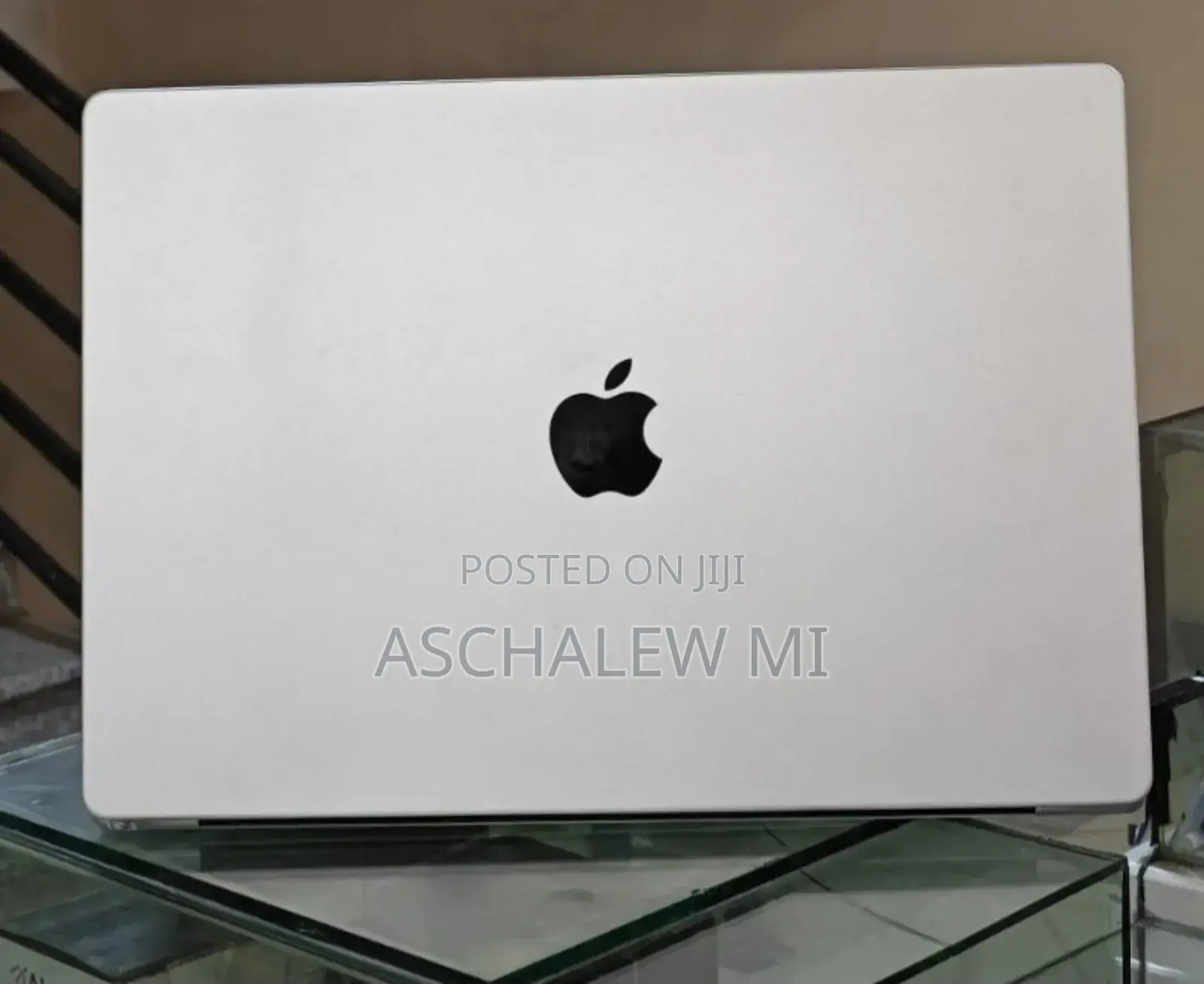 New Laptop Apple MacBook Pro 2021 M1 32GB Apple M1 SSD 512GB