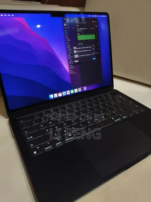 Photo - Laptop Apple MacBook Air 2022 M2 8GB Apple M2 SSD 256GB