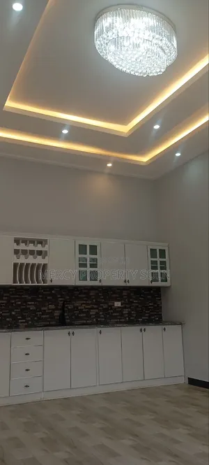 Furnished 5bdrm Villa in Bole for sale