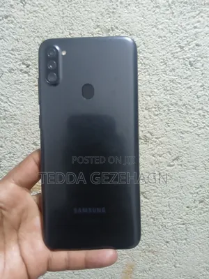 Photo - Samsung Galaxy A11 32 GB Black