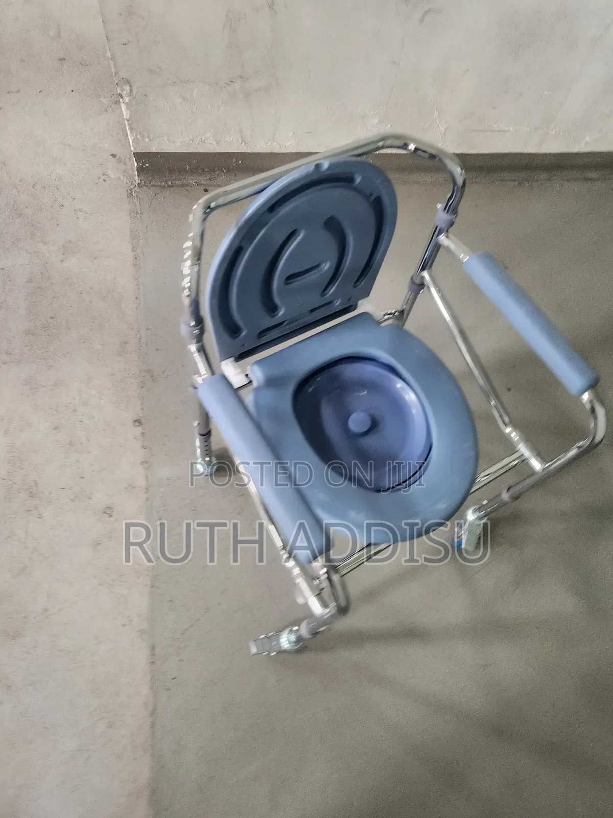 Toilet Chair𡯁夊commode Chair Medical煞白brand New Toilet Chair雞肉commode