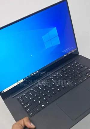 Photo - New Laptop Dell Precision 5520 16GB Intel Core I7 SSD 512GB
