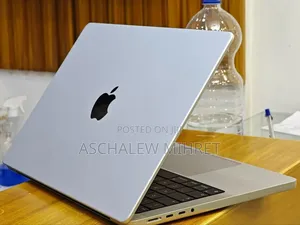 New Laptop Apple MacBook Pro M1 32GB Apple M1 Pro SSD 1T