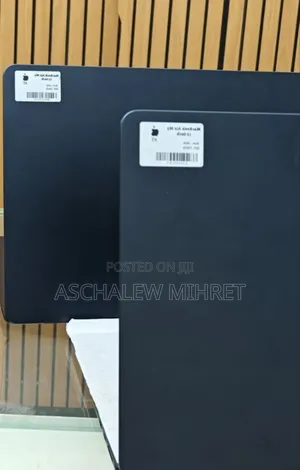 New Laptop Apple MacBook Air 2025 M4 13-Inch 16GB Apple M4 SSD 256GB