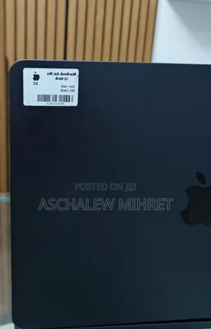 New Laptop Apple MacBook Air 2025 M4 13-Inch 16GB Apple M4 SSD 256GB