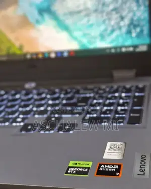 New Laptop Lenovo LOQ 15IRH8 16GB AMD Ryzen 7 SSD 1T