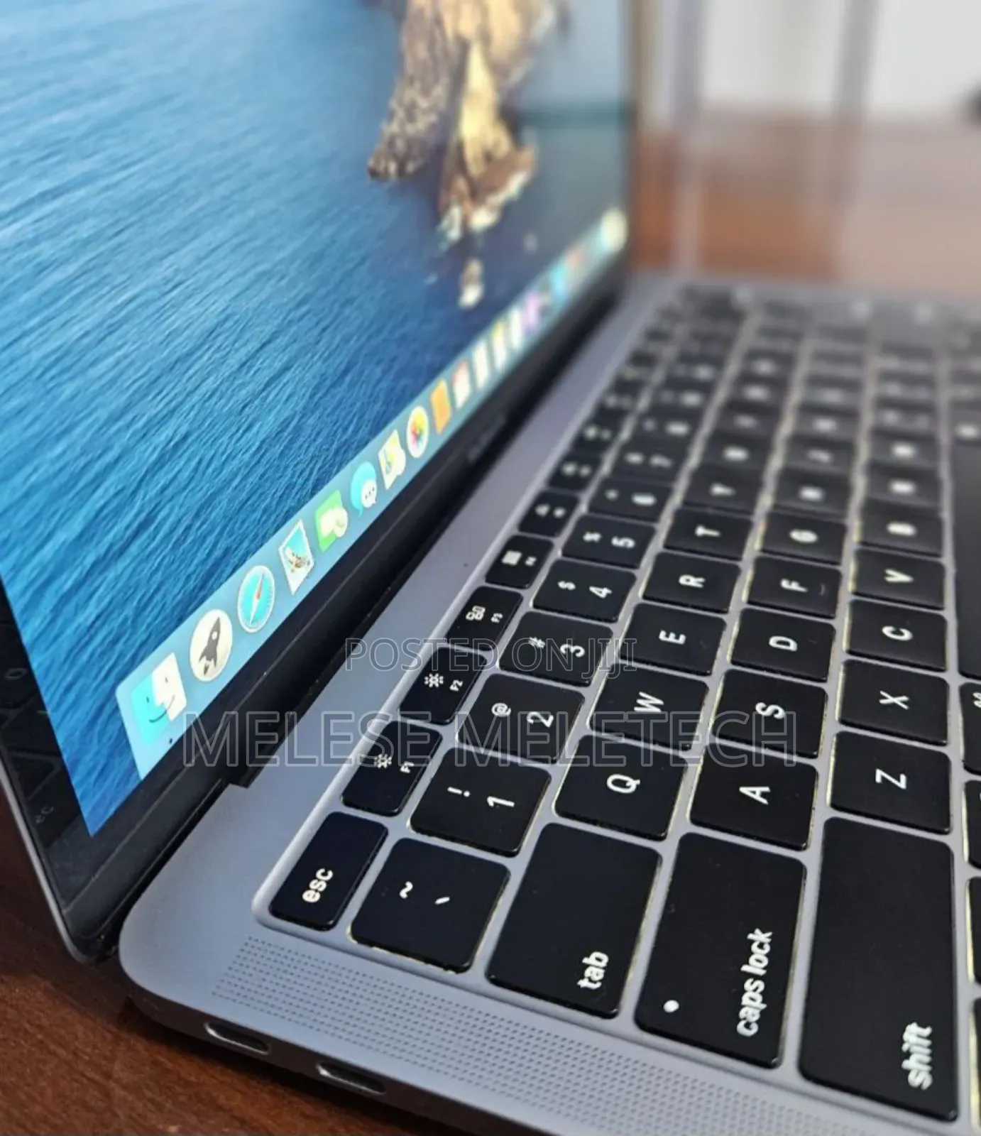 New Laptop Apple MacBook Air 2019 8GB Intel Core I5 SSD 128GB