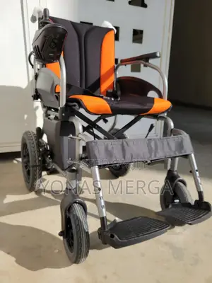 Photo - Power Wheelchair臨台folding Portable Electrical Wheelchair嵌血wheelchair