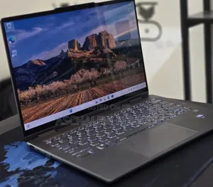 New Laptop Lenovo Yoga 7i 16GB Intel Core Ultra 7 SSD 512GB